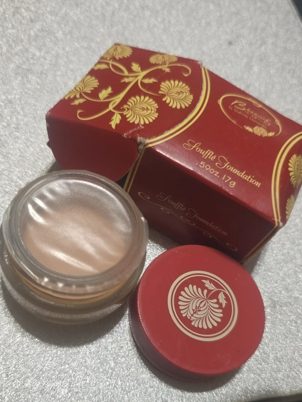 🧚‍♀️GOLDEN BEIGE Besame Cosmetics VERY RARE Souffle Foundation NWT